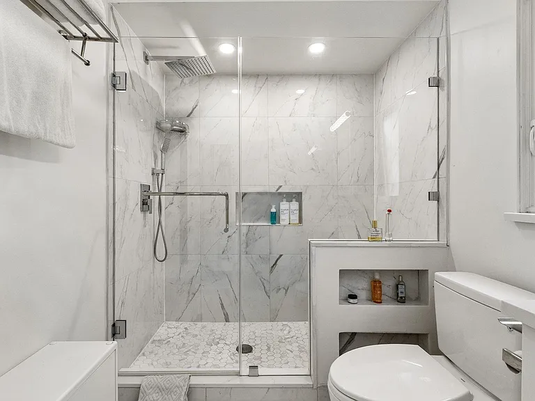 5620 Larson Pl — Photo 28