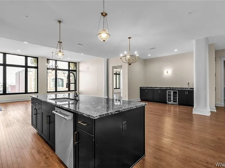 674 Main St #3 — Photo 15