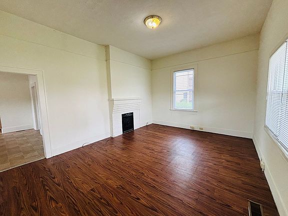 3rd image of 905-1 Progress St