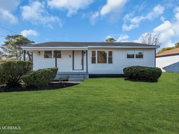 9 14th Street, Folsom, NJ 08037