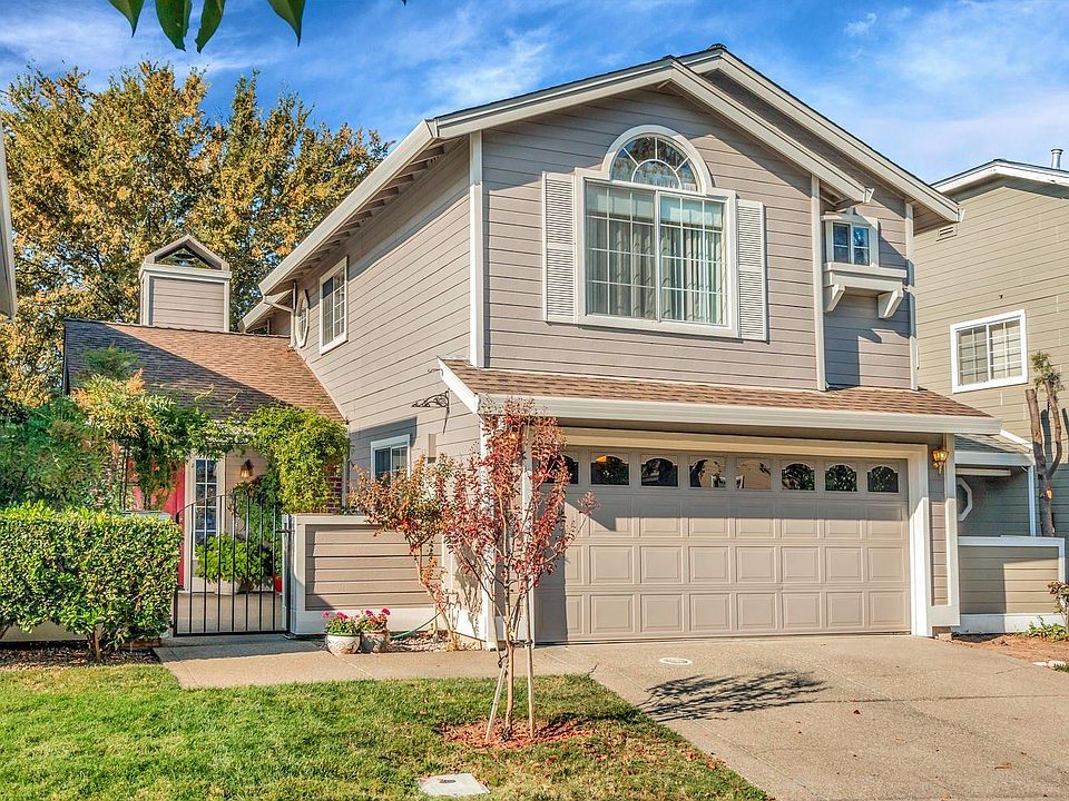 1st image of 4019-4019 Eastwood Village Ln