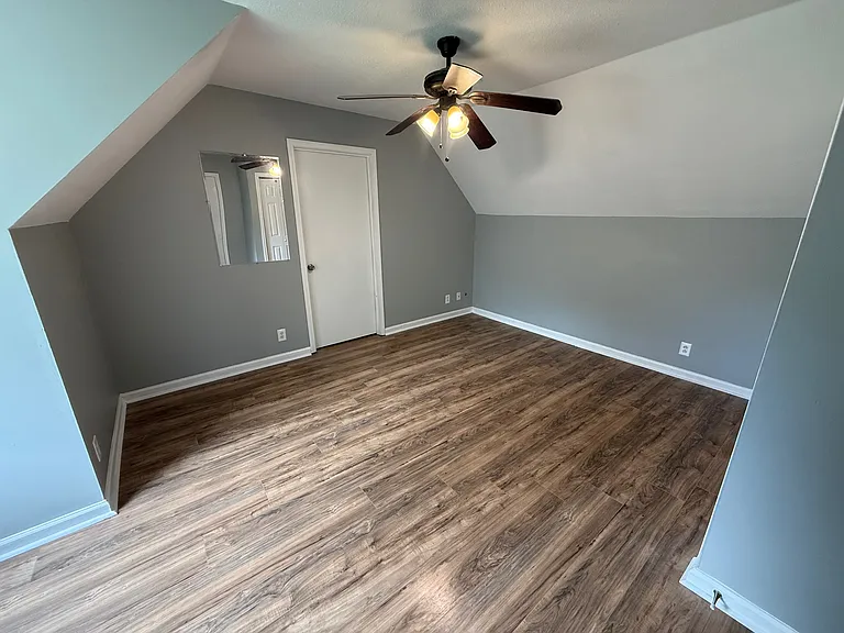 2011 Windroe Dr — Photo 13
