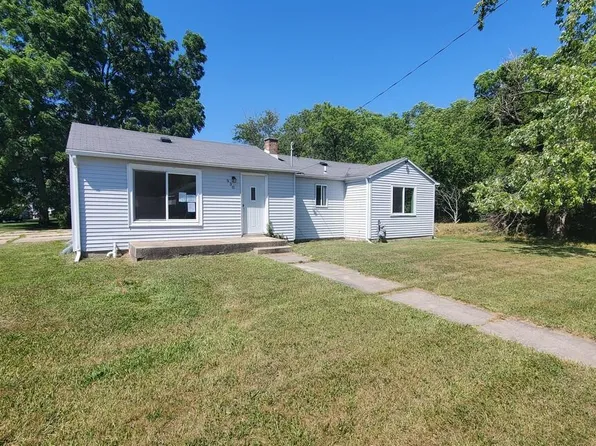 930 W Barney Ave, Muskegon, MI 49441