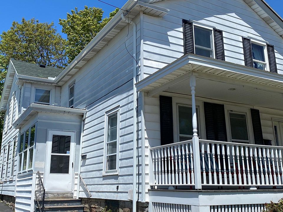 Side porch entrance