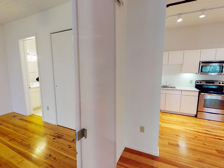 509 Baronne St #101 — Photo 9