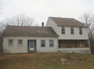 156 Chestnut Hill Rd, Millville, MA 01529