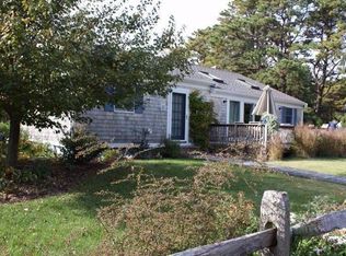60 Wixom Ave, Wellfleet, MA 02667
