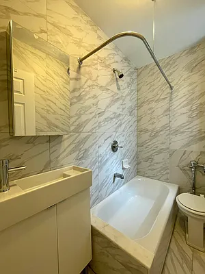 Rented by Compass | media 13