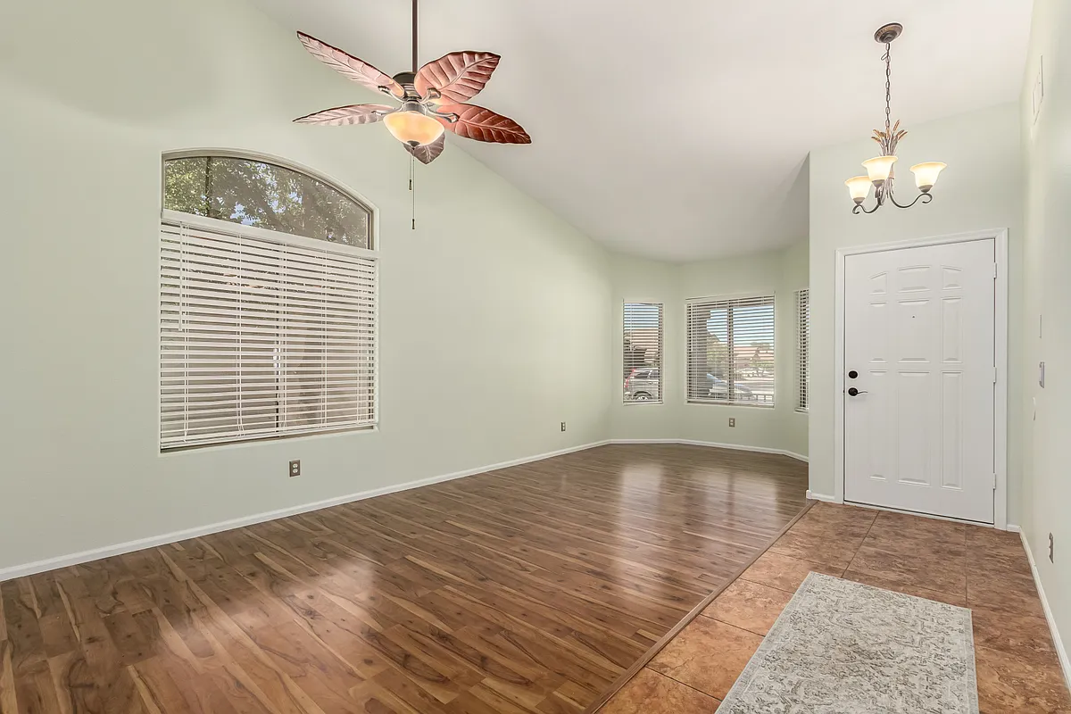 Building Photo - 42553 W Sparks Dr