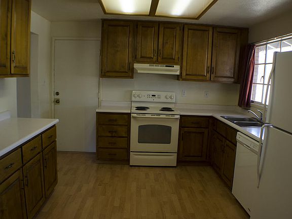 5th image of 2316 Stevens Dr NE