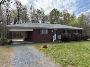 1957 Center Cross Church Rd, Asheboro, NC 27205