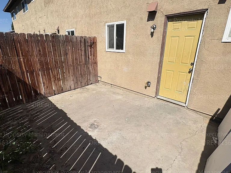1405 Pacific St — Photo 16