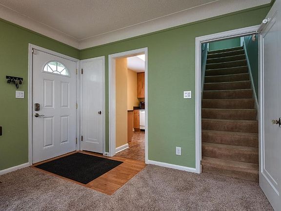 2nd image of 1281 Maywood St