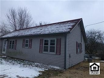 1st image of 118 E 8th St