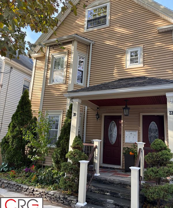 1st image of 25 Adrian St #1