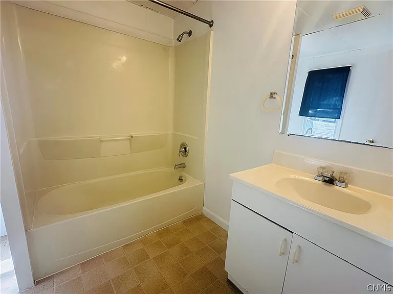 8 John St — Photo 9