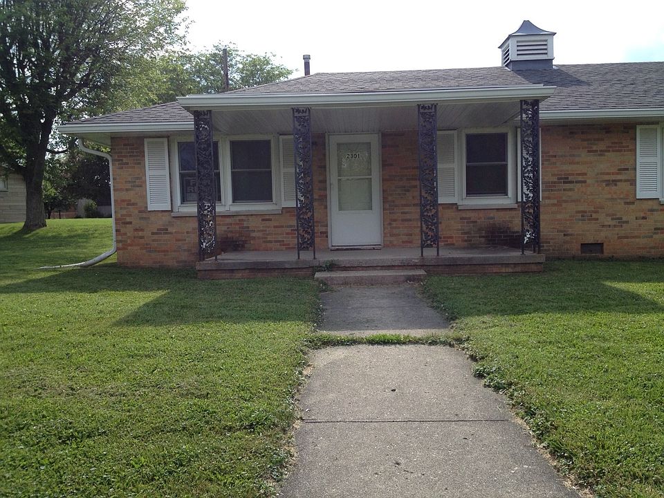 1st image of 2301 S Primrose Ln