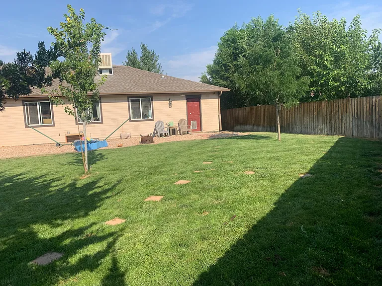 694 Bayberry Ct — Photo 14