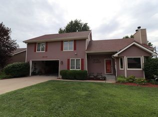 1549 SW Village Dr, Topeka, KS 66604