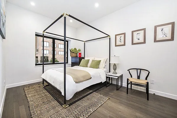 Rented by Compass | media 17