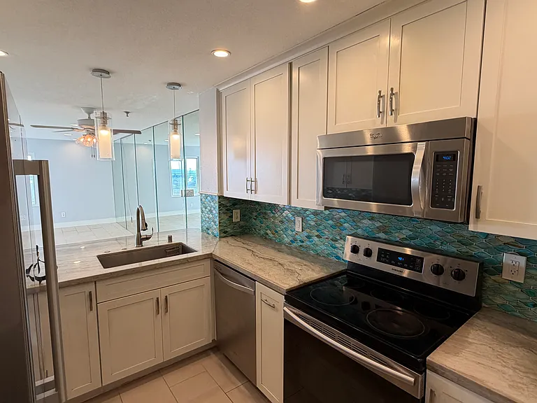 1200 Pacific Coast Hwy #117 — Photo 10