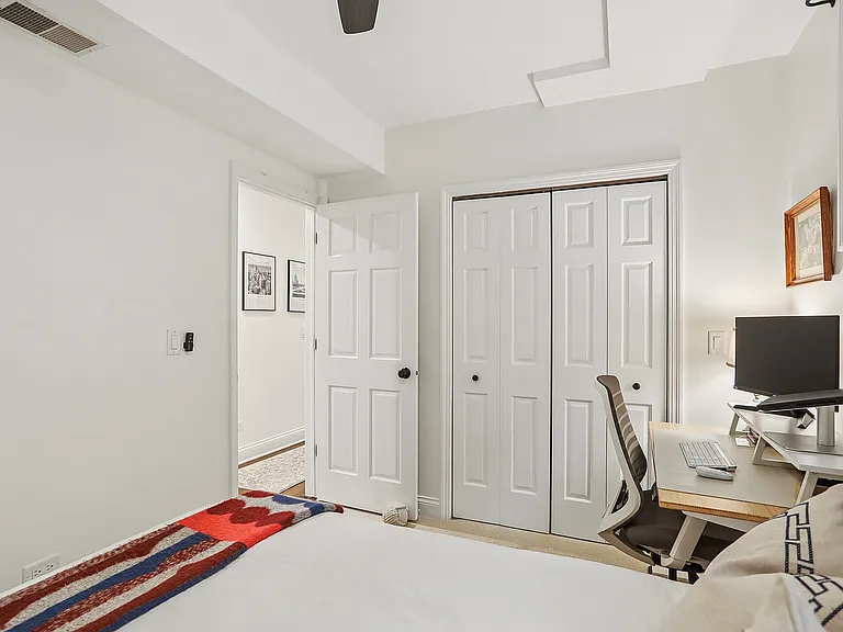 2212 N Sedgwick St #1 — Photo 17