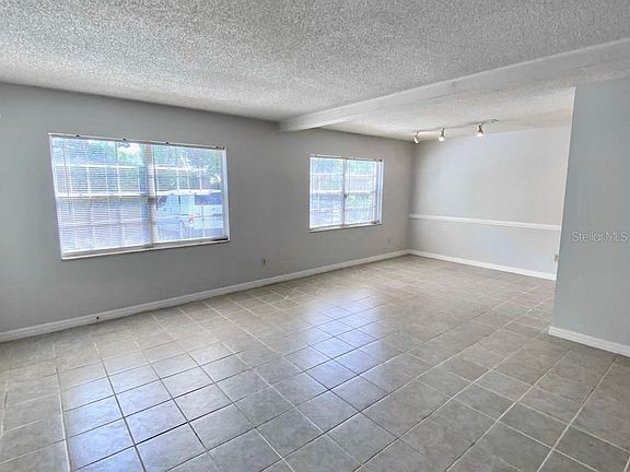 3rd image of 415 Lakeview St APT 1