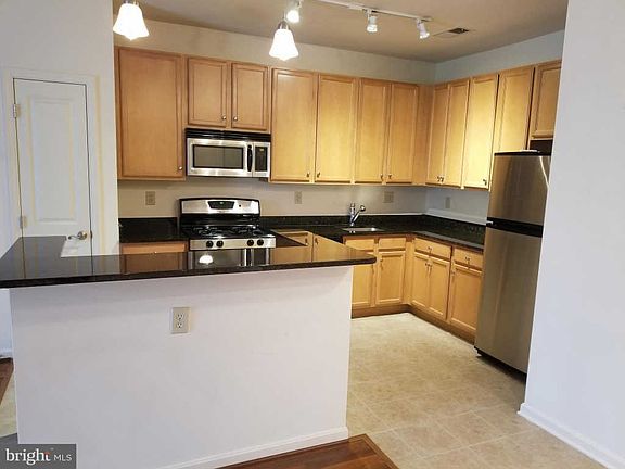 5th image of 2665 Prosperity Ave APT 119