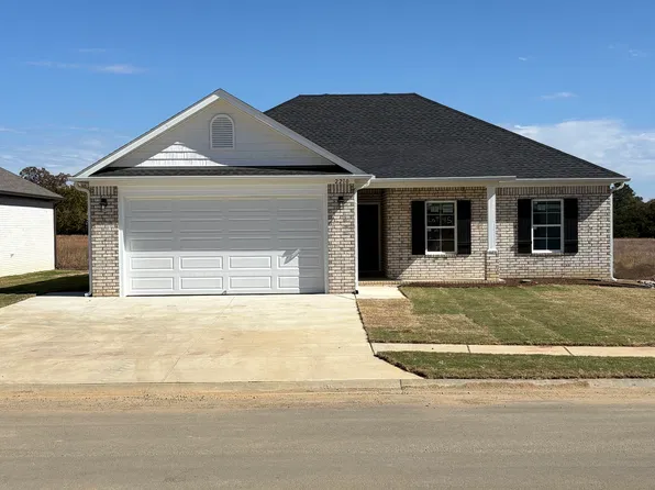 2210 Millers Creek Dr, Conway, AR 72032