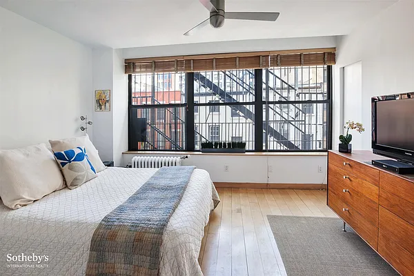 Sold by Sotheby's International Realty | media 21