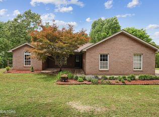 823 Teffeteller Ln, Maryville, TN 37803