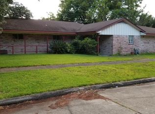 13726 Overbrook Ln, Houston, TX 77077