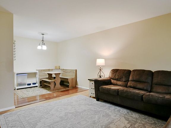 5th image of 2113 Belaire St