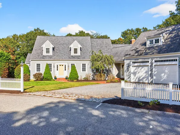 55 Spinnaker Lane, Harwich Port, MA 02646