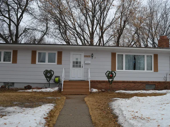 1501 5 1/2 Ave NE, Jamestown, ND 58401