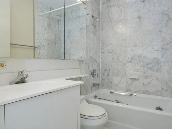 445 5th Avenue image 4 of 18