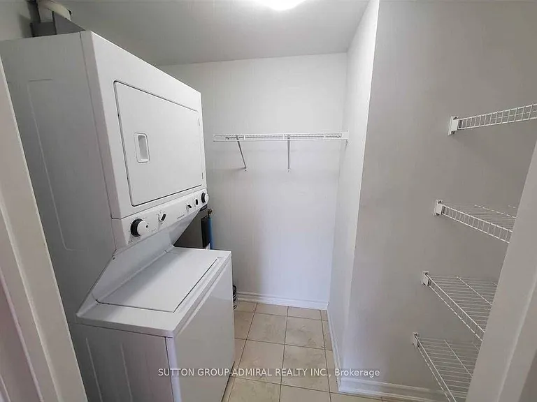 40 Ferndale Dr S #304 — Photo 11