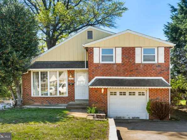 9967 Verree Rd, Philadelphia, PA 19115