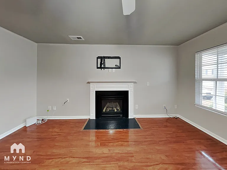 3818 Chehaw Dr — Photo 2