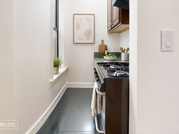 2nd image of 410 State St #23A