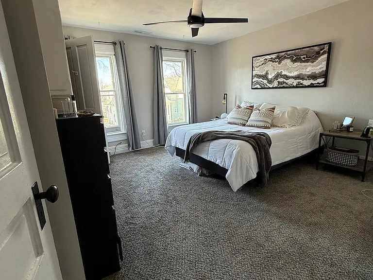 Large primary bedroom