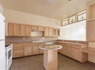 107 East St, Hutto, TX 78634