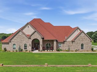 27318 E 758 Rd, Wagoner, OK 74467