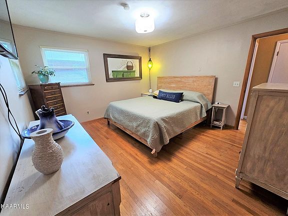 4th image of 306 Brannon Dr