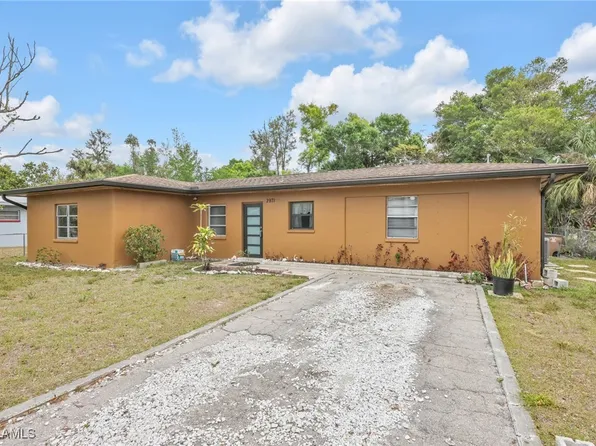 2971 Montclaire Ave, Fort Myers, FL 33901
