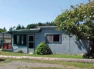 1240 Moore St, Brookings, OR 97415