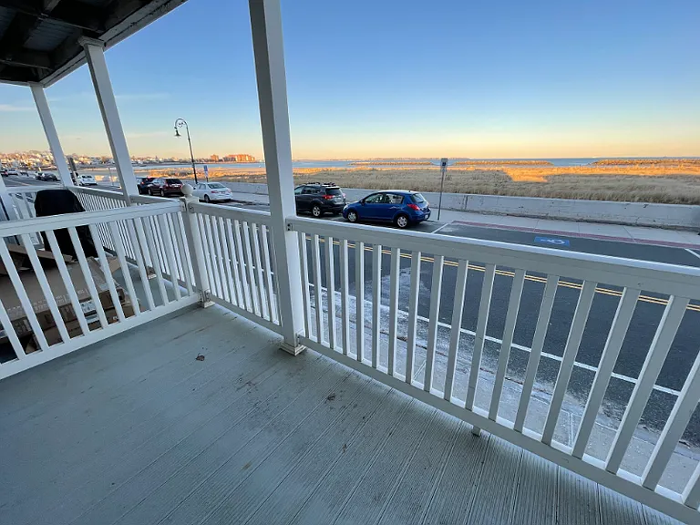 87 Winthrop Shore Dr #2 — Photo 8