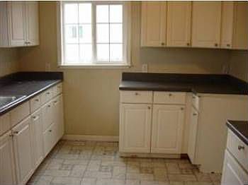 2nd image of 980 Rivera Dr