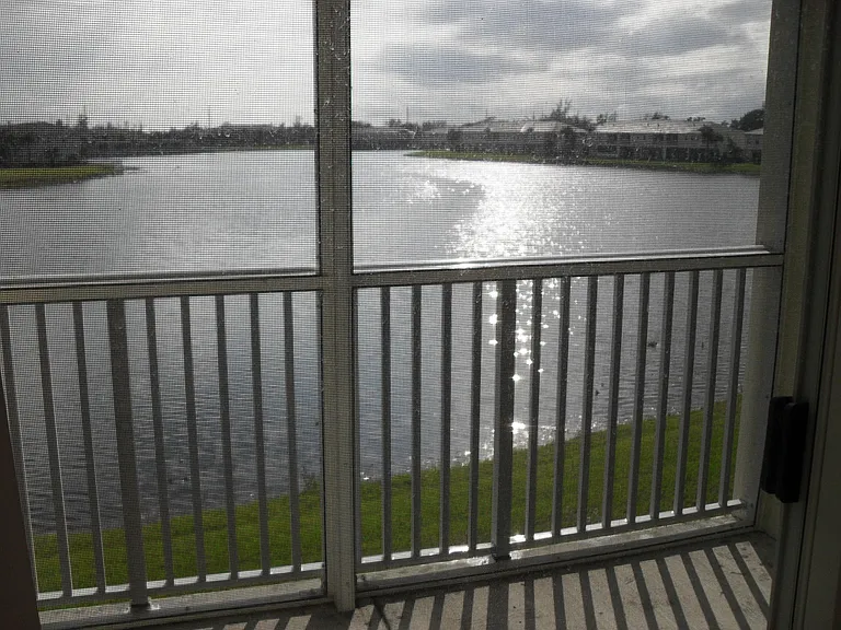 4234 Emerald Vis — Photo 19