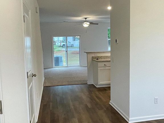 5th image of 130 Spencer Cir #12